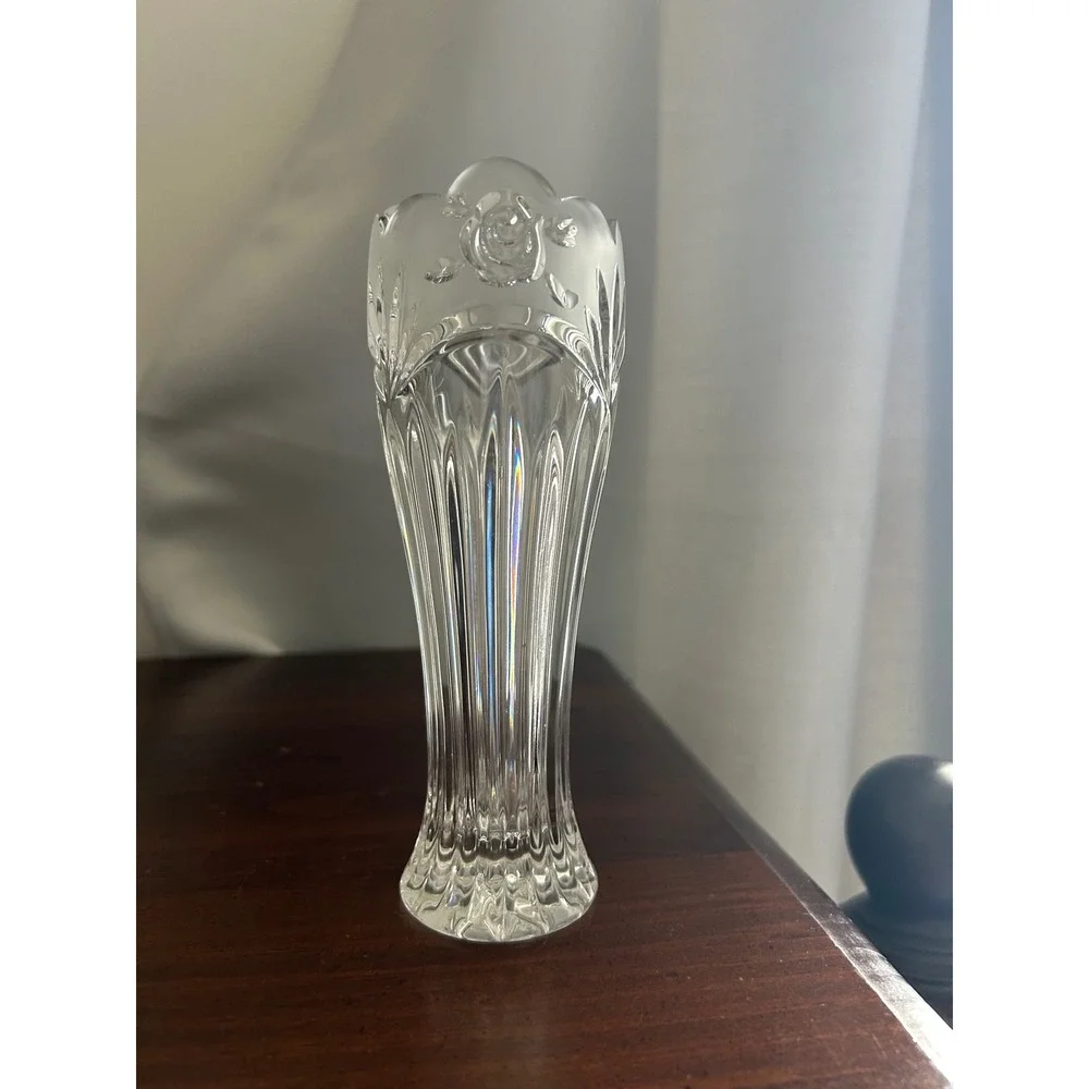 Vintage Oneida Frosted Rose Crystal Bud Vase Scalloped Clear Glass Trumpet